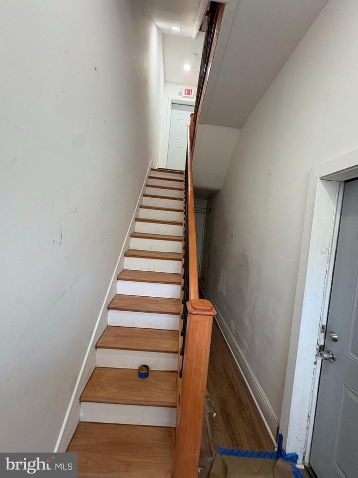 547 N 8th St - Photo 5 of 5