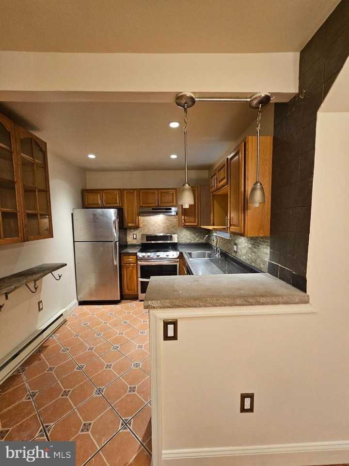 2146 N Reese St - Photo 6 of 22