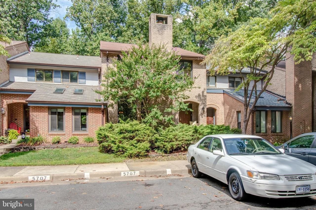 5707 Waters Edge Landing Ct - Photo 4 of 50