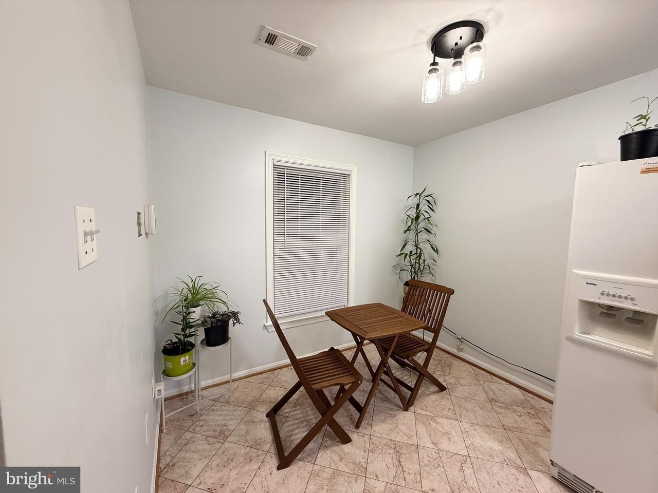 4924 Van Walbeek Pl - Photo 6 of 16