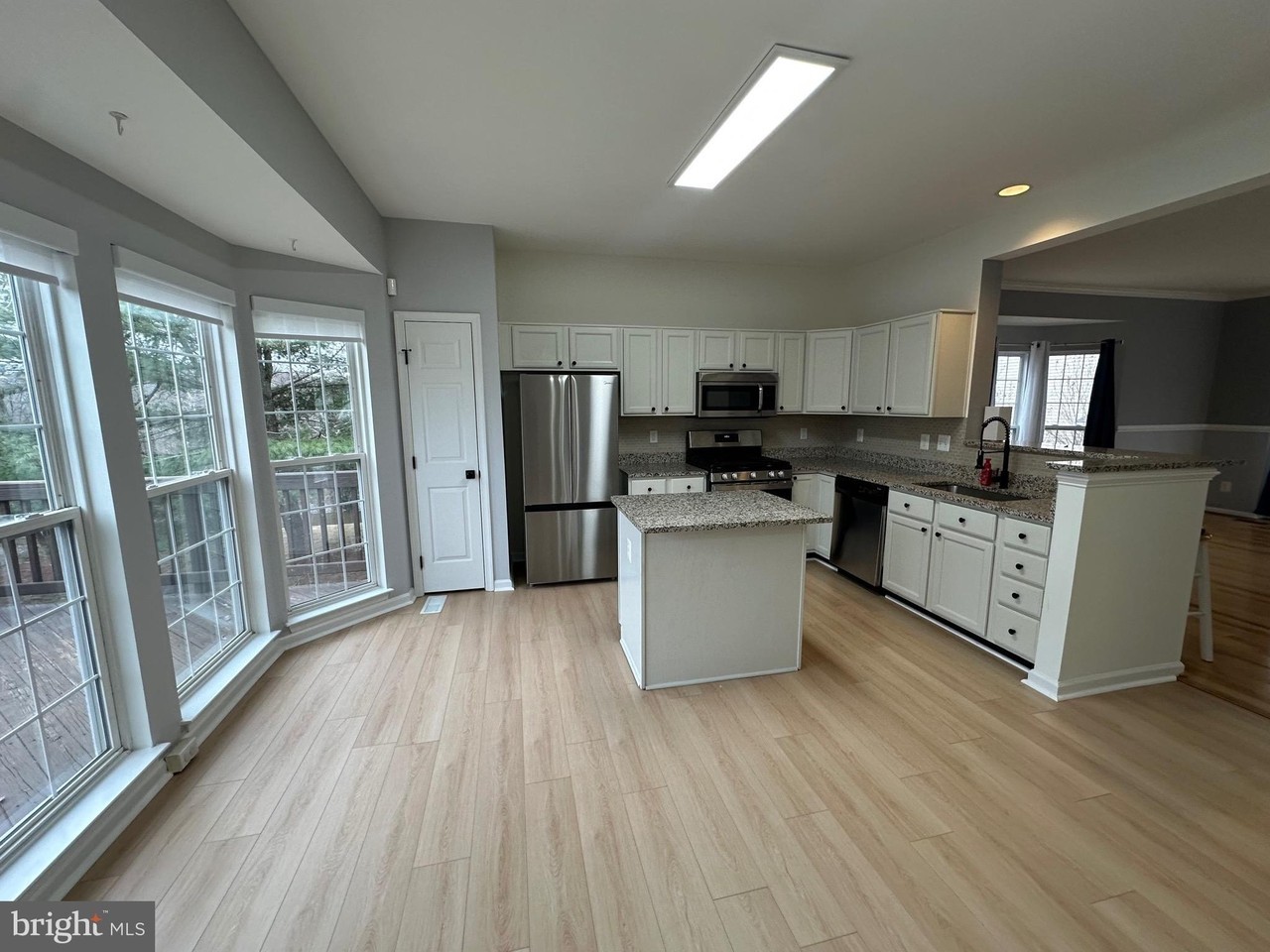 7017 Manahoac Pl - Photo 2 of 24