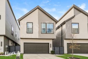 featured image of 18338 W Centro Cir