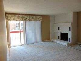 featured image of 4003 Governors Sq #8