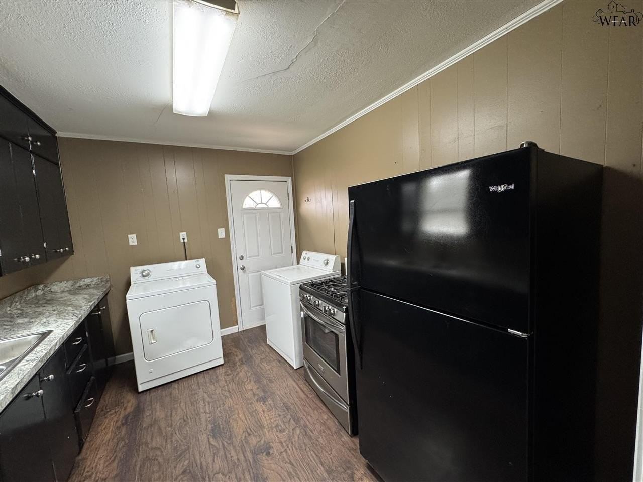 2401 Polk St - Photo 5 of 9