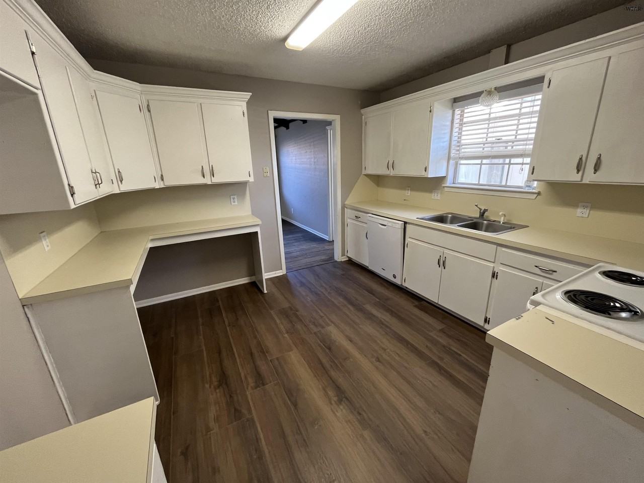 10 Chanute Cir - Photo 4 of 14