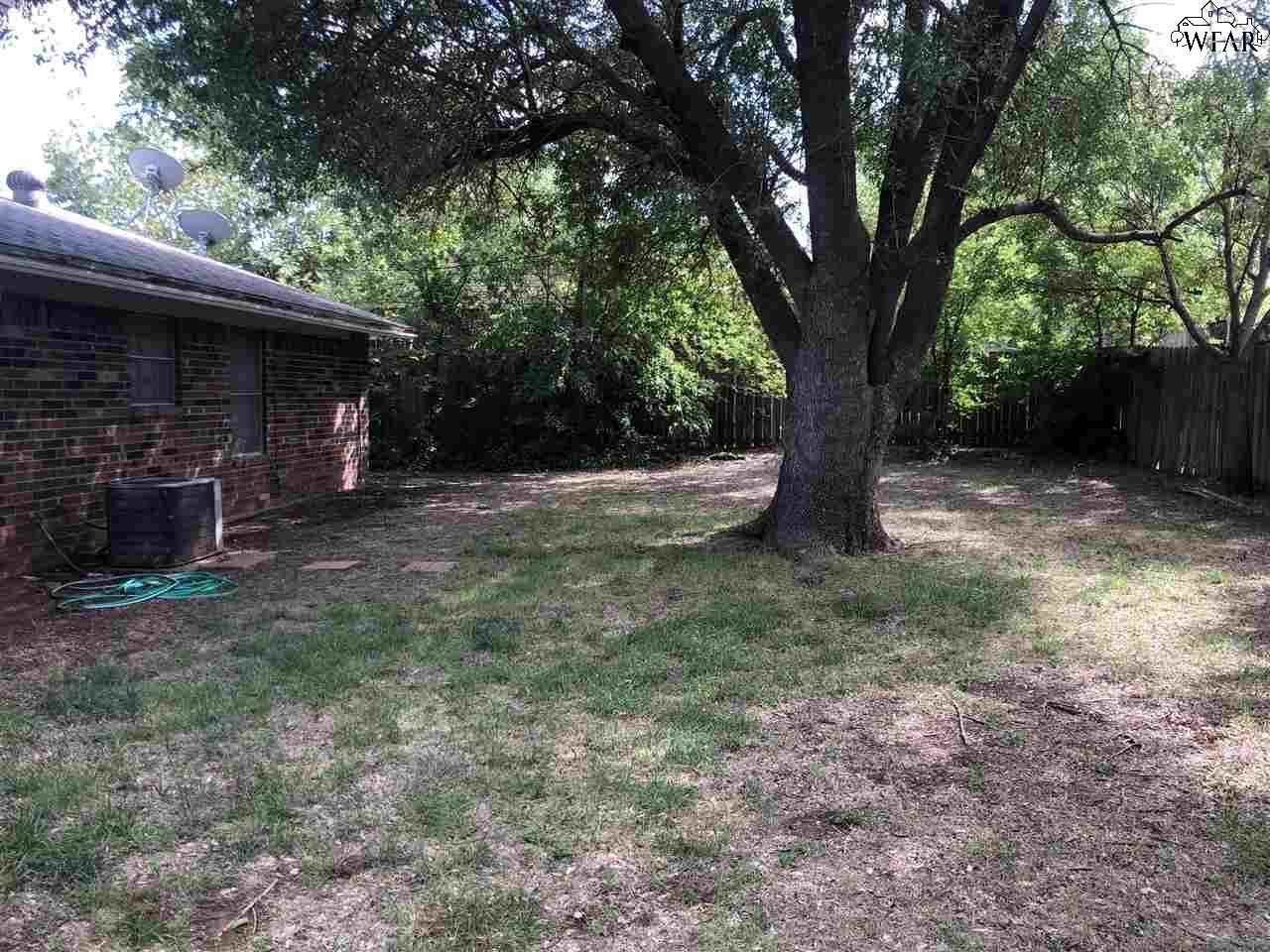 10 Chanute Cir - Photo 6 of 14