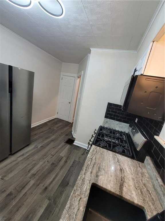 3568 Beechwood Blvd - Photo 6 of 17