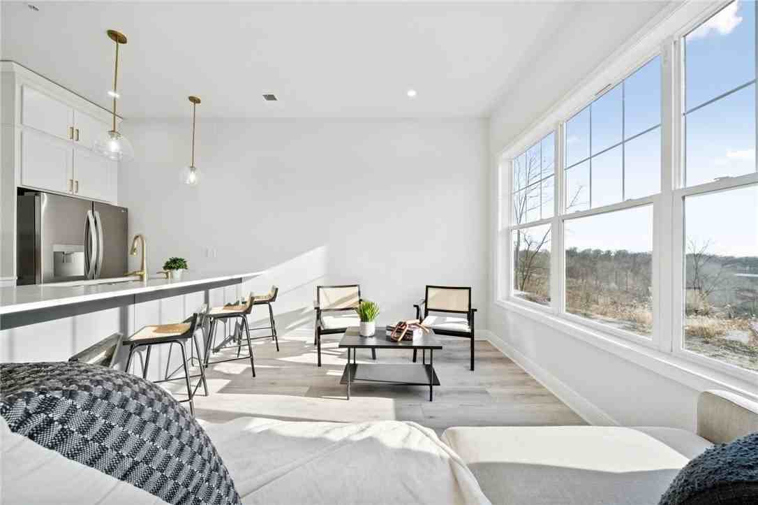 2213 Lebanon Dr - Photo 5 of 29