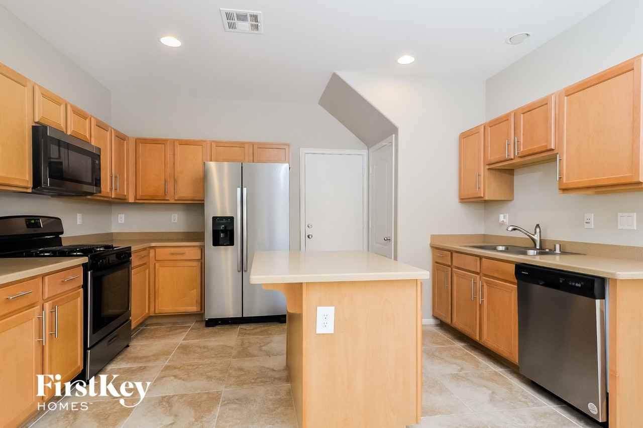 624 Summit Valley Ln - Photo 7 of 15