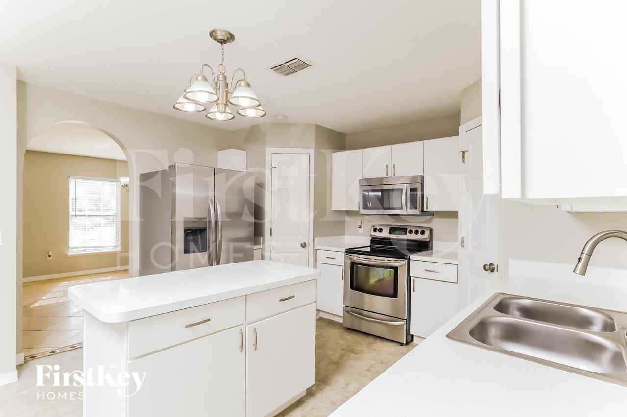 3196 Carlotta Rd - Photo 6 of 15