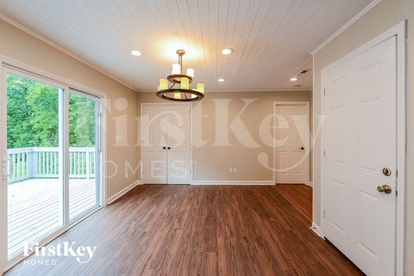 5736 Spice Meadow Ln - Photo 5 of 15