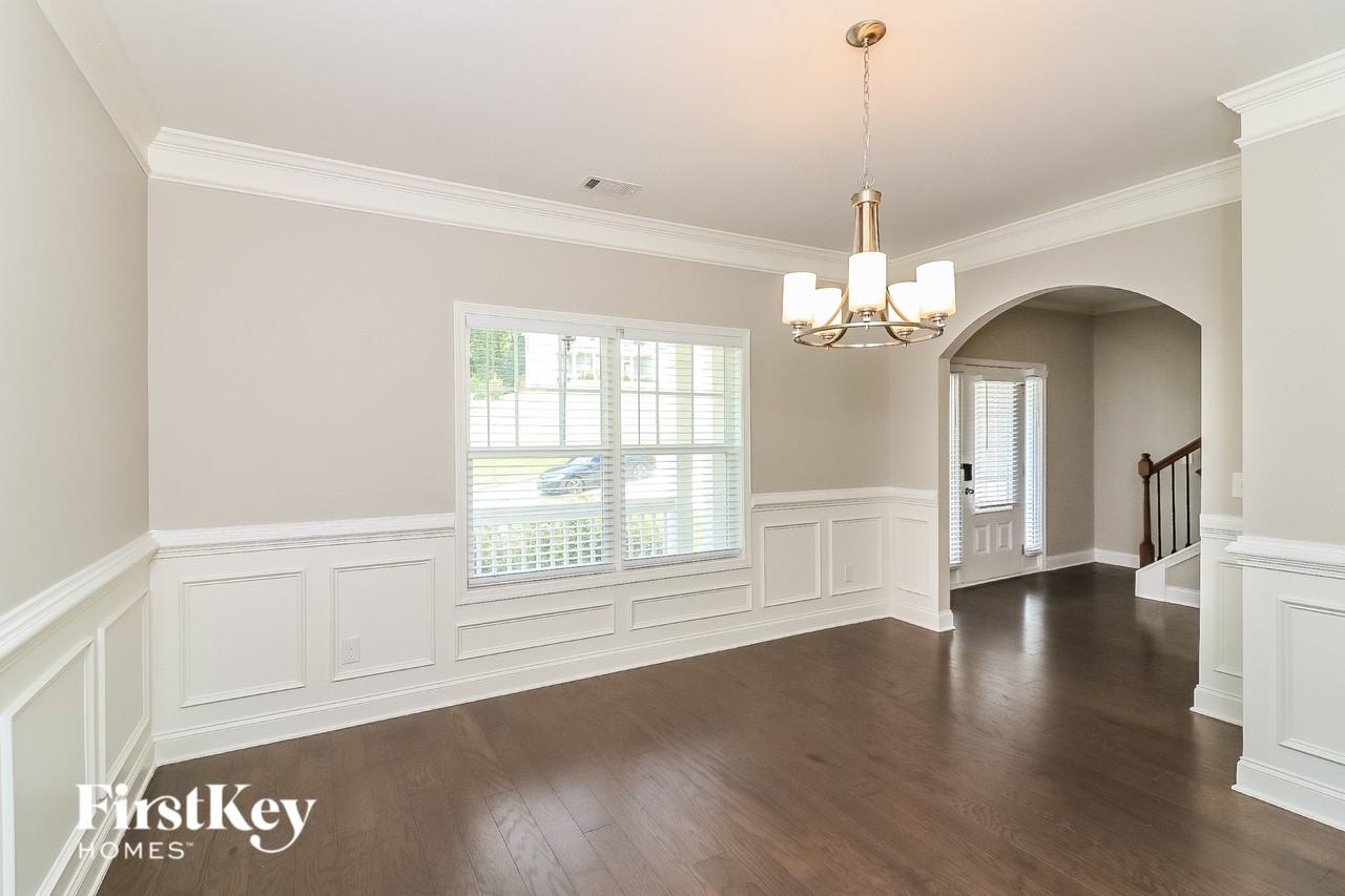 125 Holland Grove Dr - Photo 3 of 16