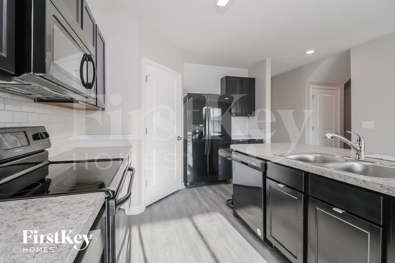 35702 Jenny Lynne Cir - Photo 5 of 15