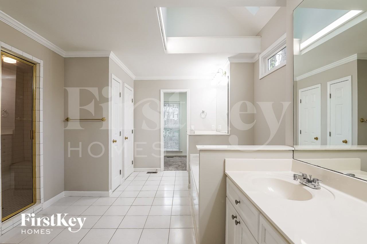 5143 Colonial Park Rd - Photo 7 of 16