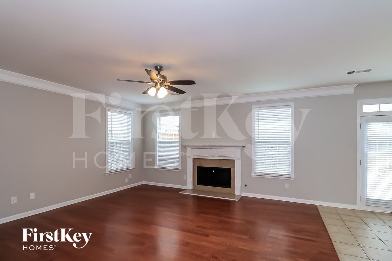 3630 Drayton Manor Run - Photo 3 of 15