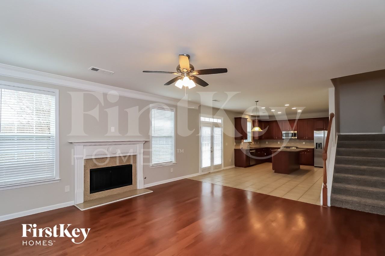 3630 Drayton Manor Run - Photo 4 of 15