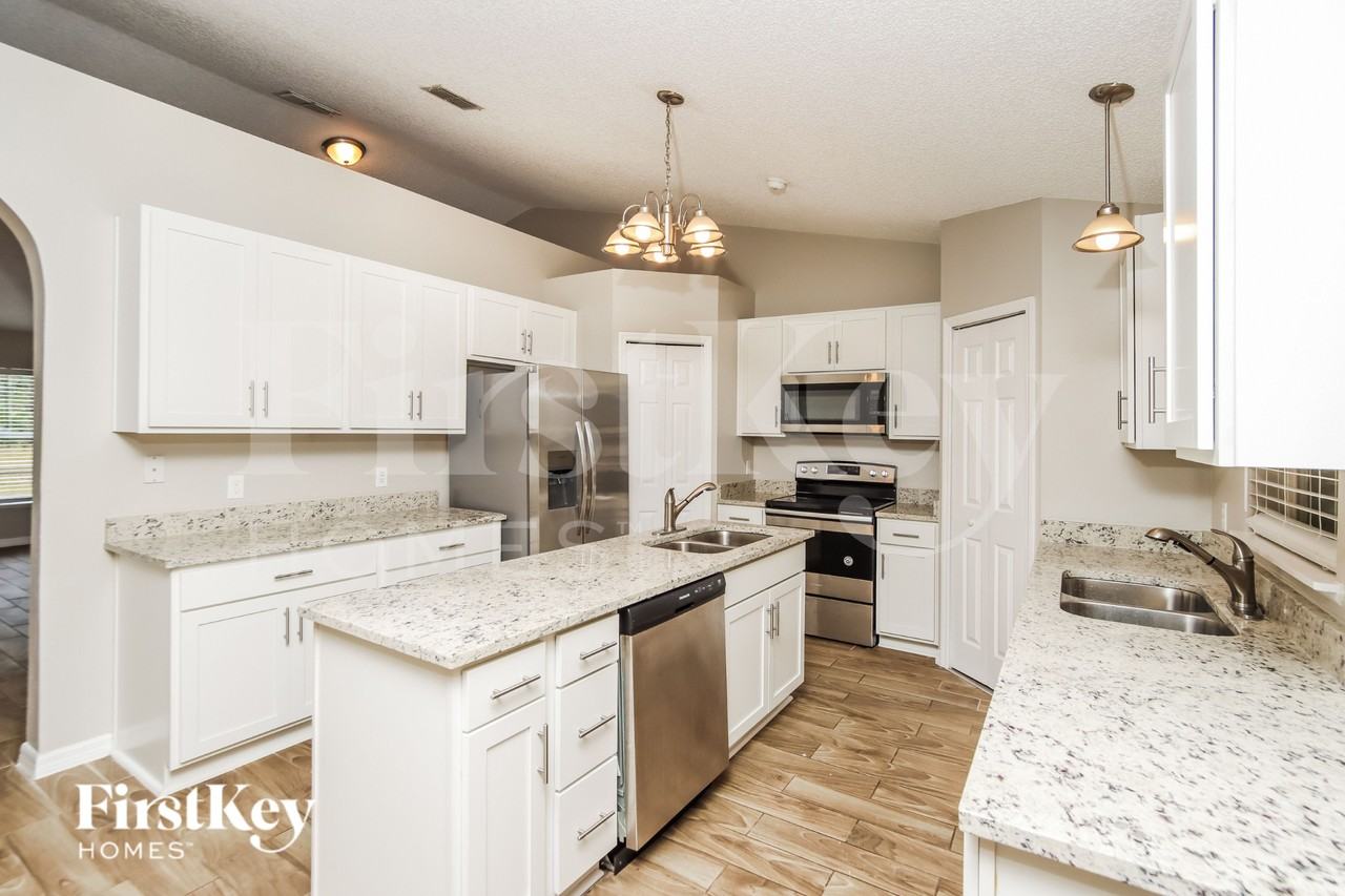 544 Gagnon St Se - Photo 6 of 15