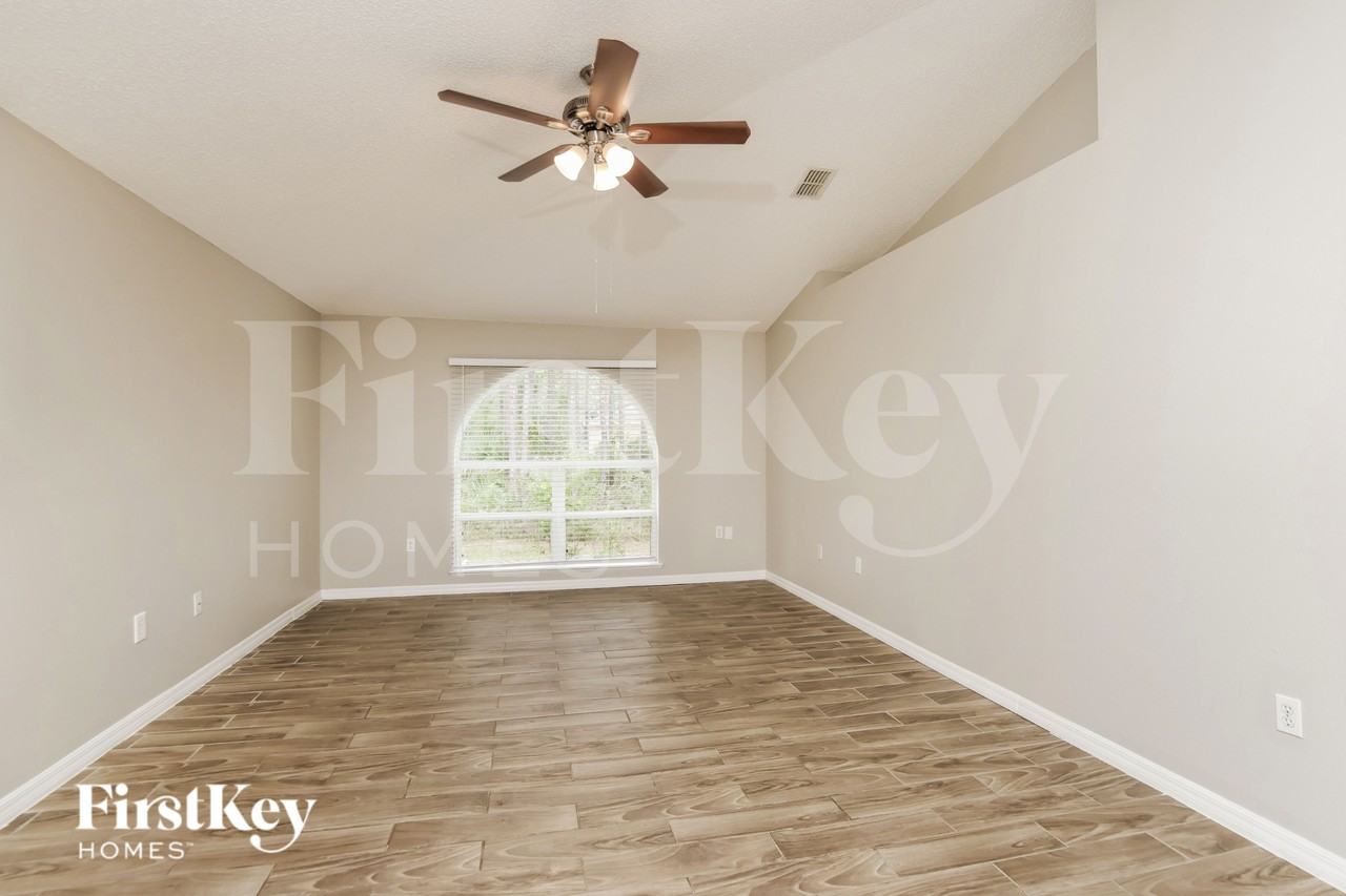 544 Gagnon St Se - Photo 7 of 15