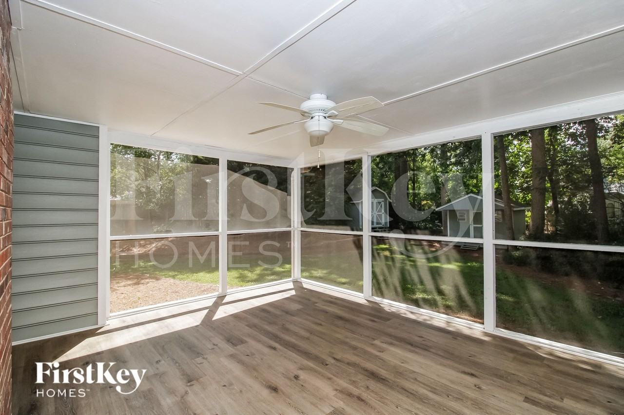 6706 River Hills Dr - Photo 5 of 15