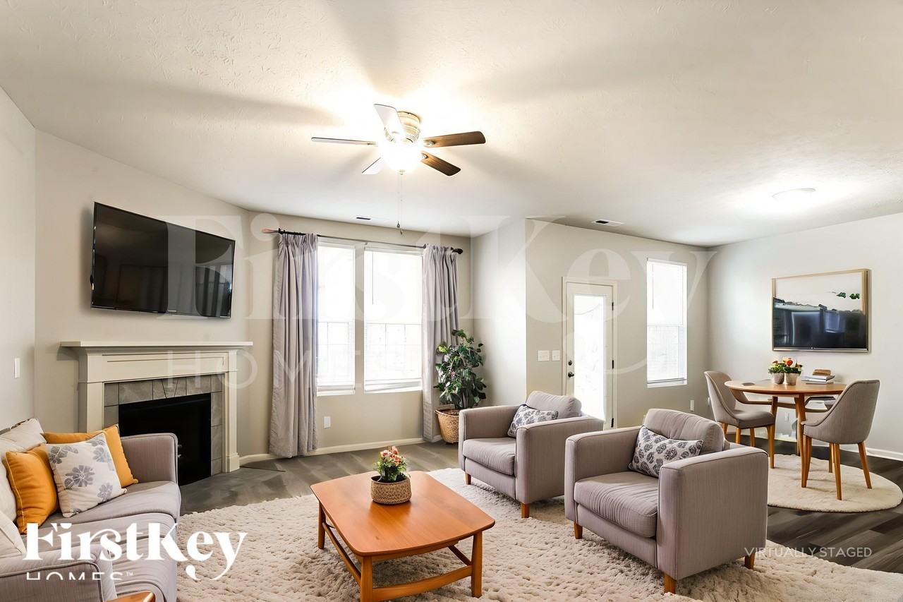 4653 Rainwater Ln - Photo 5 of 18