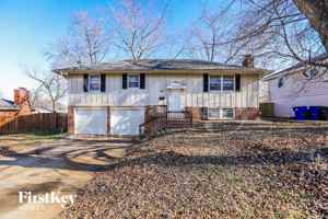 featured image of 8405 Elm Ave