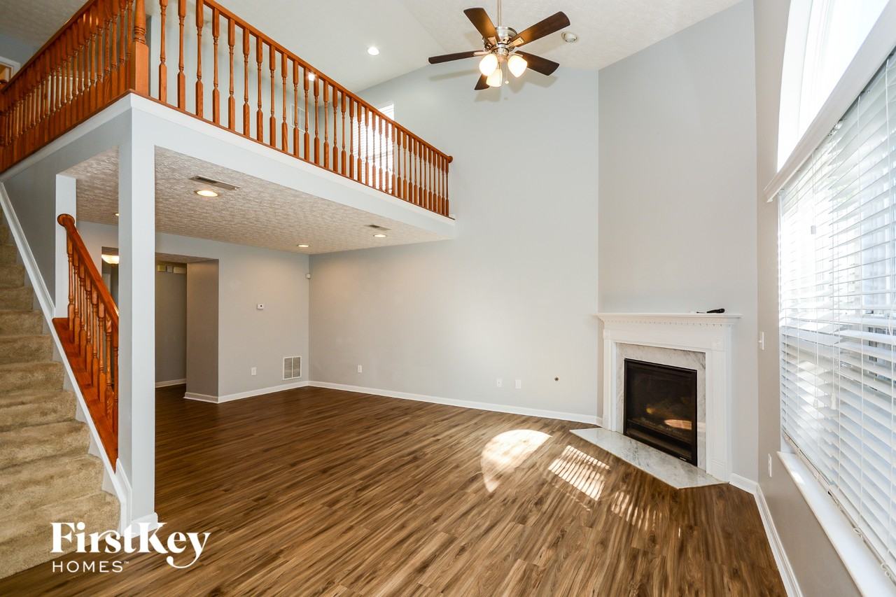 6063 Marsh Cir - Photo 5 of 15