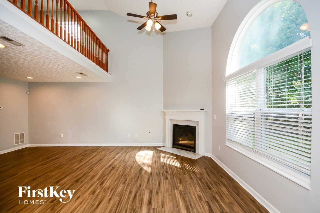 6063 Marsh Cir - Photo 6 of 15