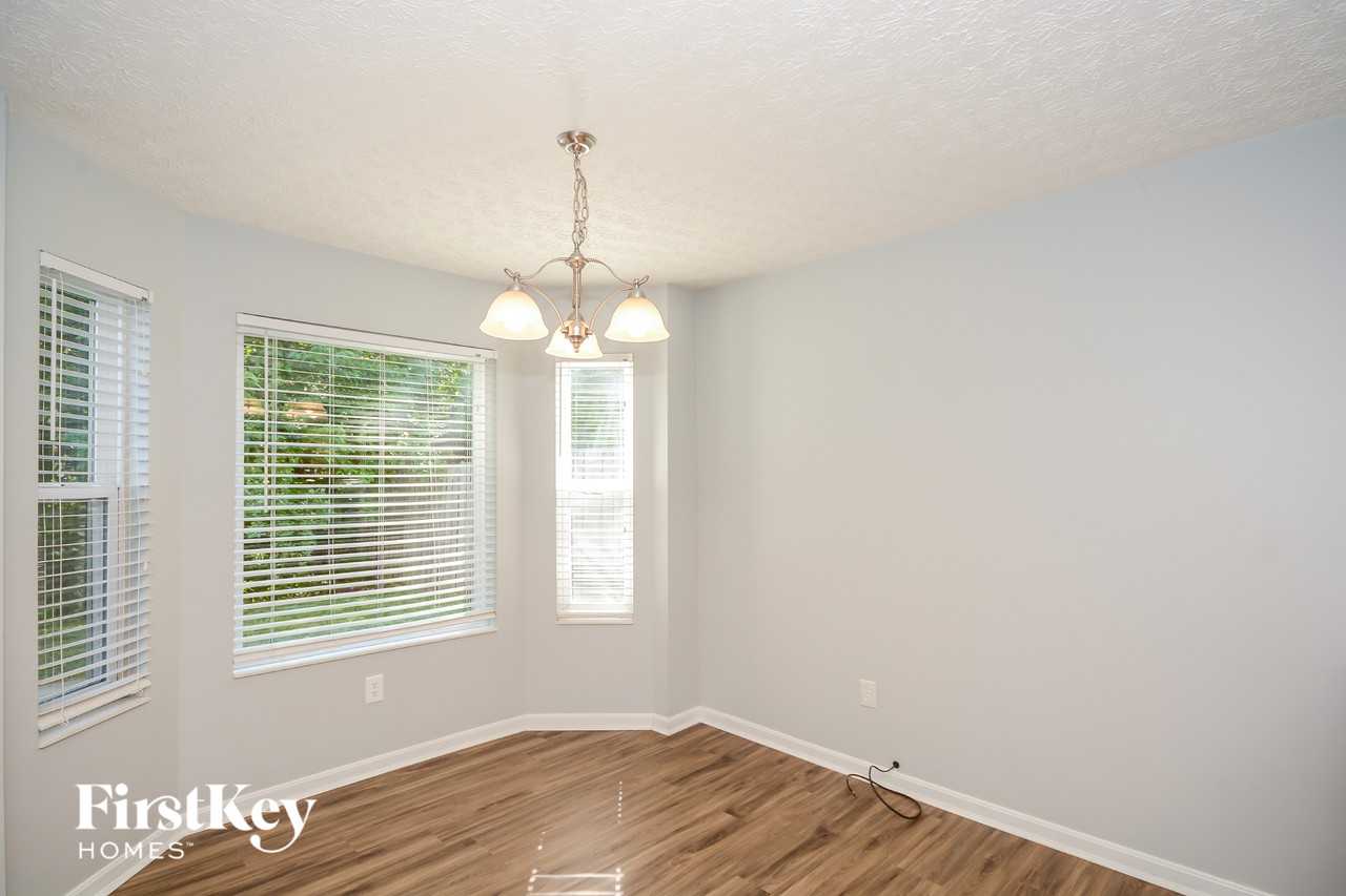 6063 Marsh Cir - Photo 7 of 15