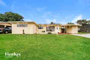 featured image of 1941 Sw 38th Ave