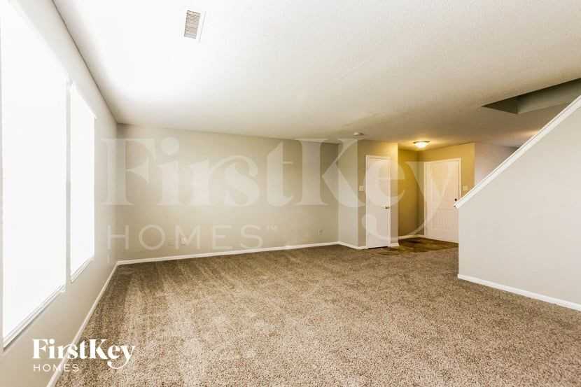 11428 Cuyahoga Dr - Photo 4 of 15