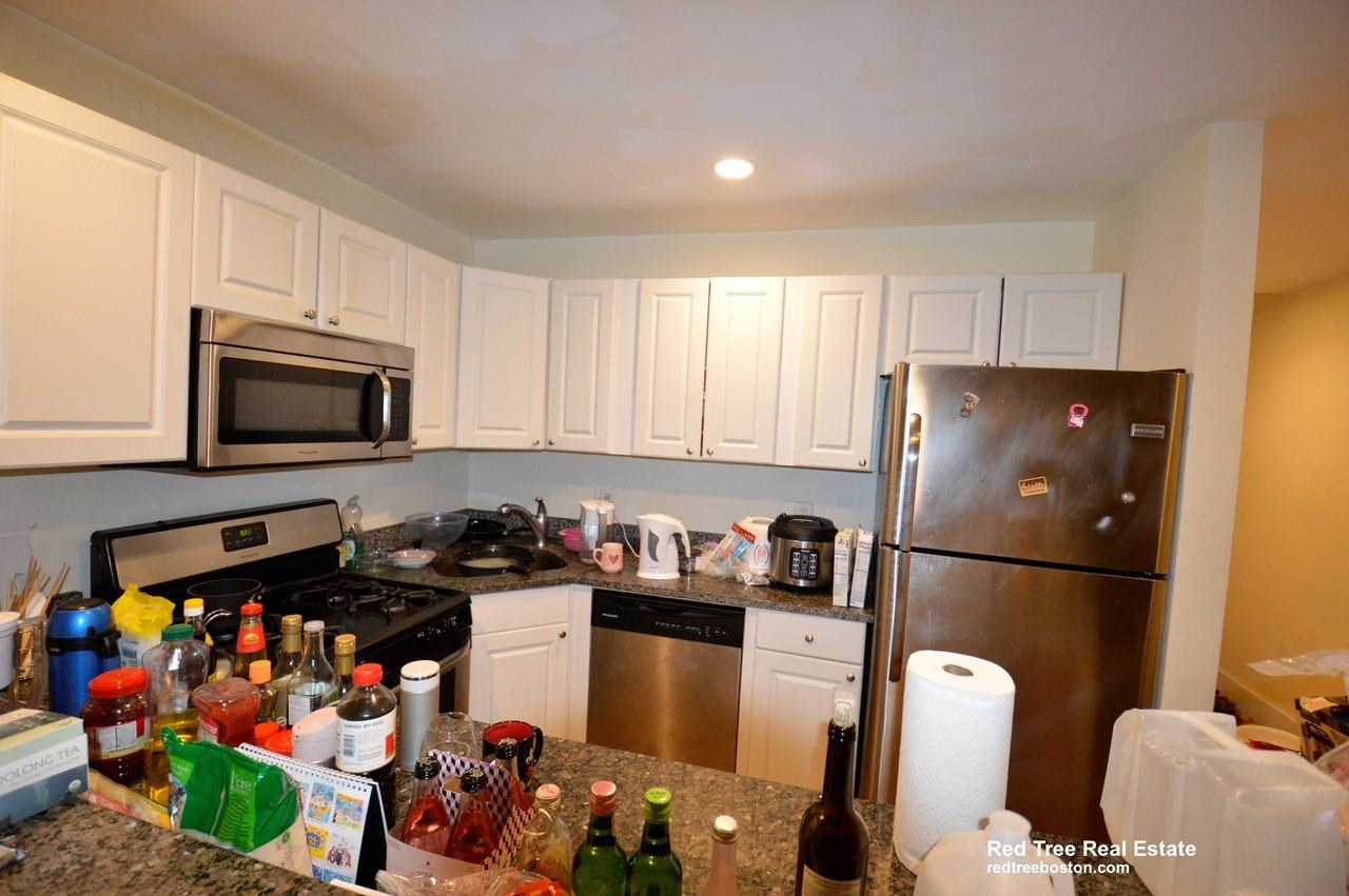 324 Saint Paul St #4 - Photo 2 of 9