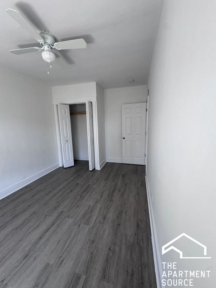 6951 N Paulina St #3 - Photo 5 of 6