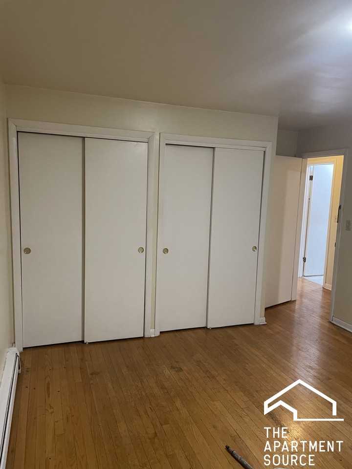 7528 N Claremont Ave #1 - Photo 6 of 7