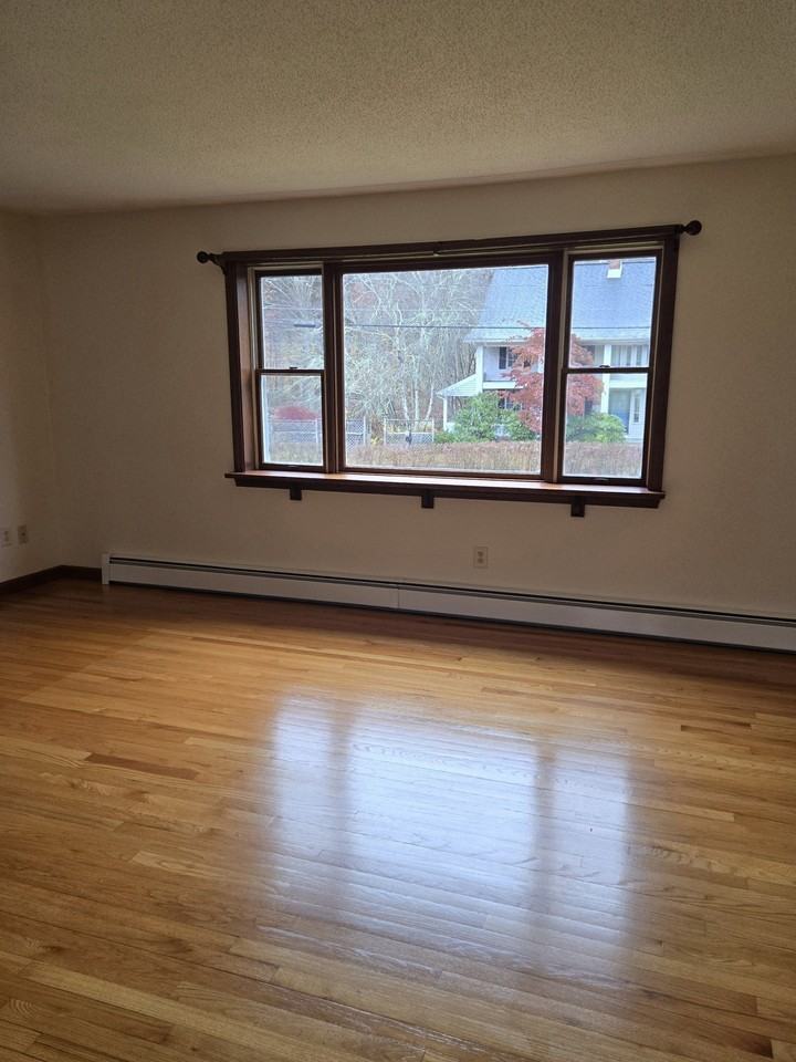 48 River Rd - Photo 5 of 27