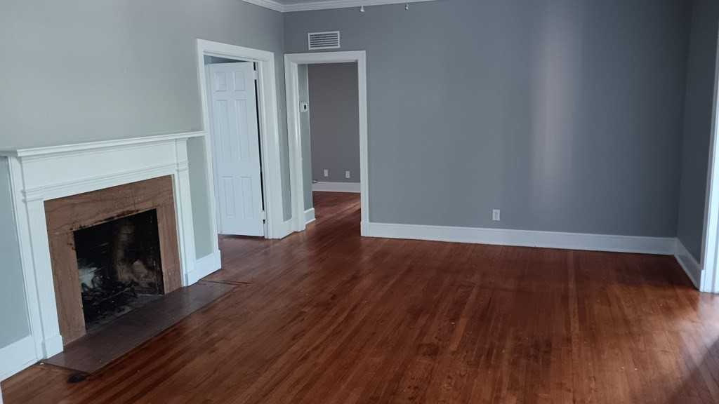 1110 Rawson Dr - Photo 3 of 15