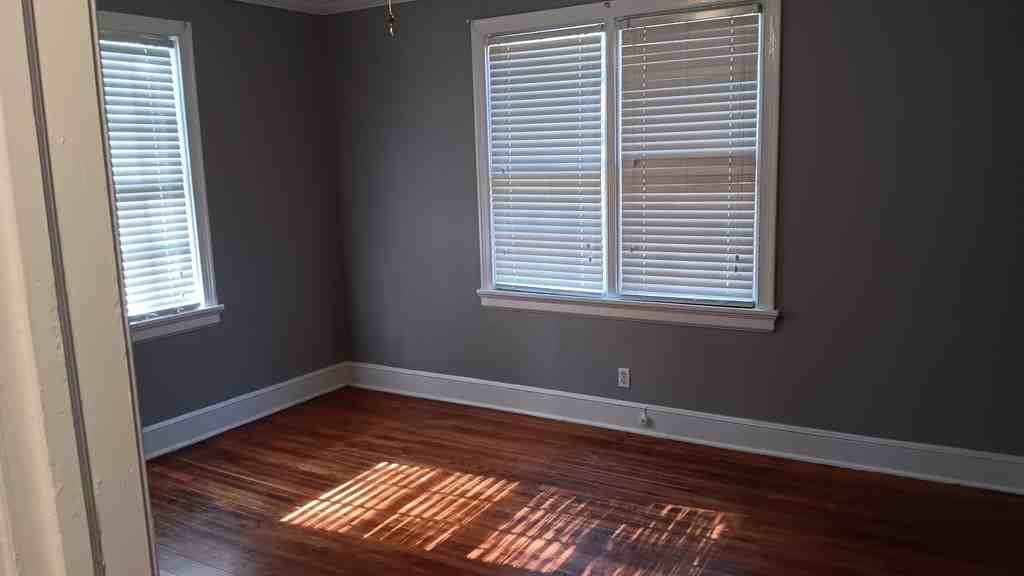 1110 Rawson Dr - Photo 6 of 15