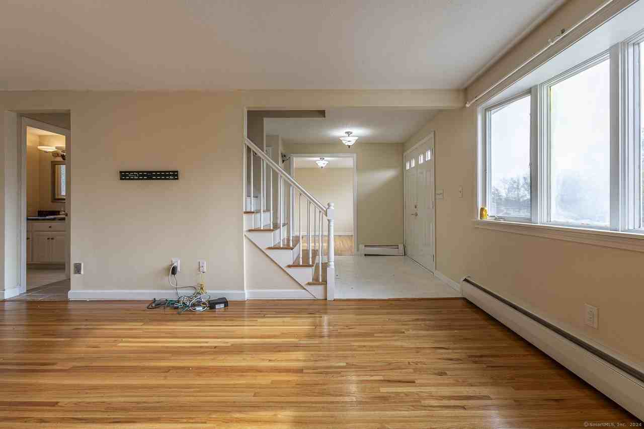 288 Candlewyck Dr - Photo 5 of 38