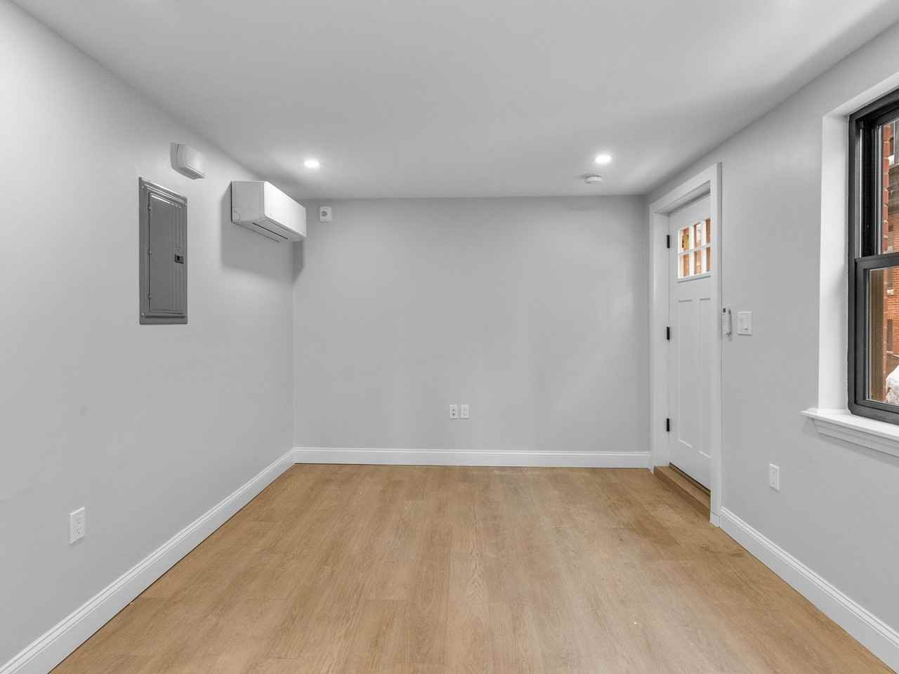 7 Hull St #1 - Photo 2 of 11