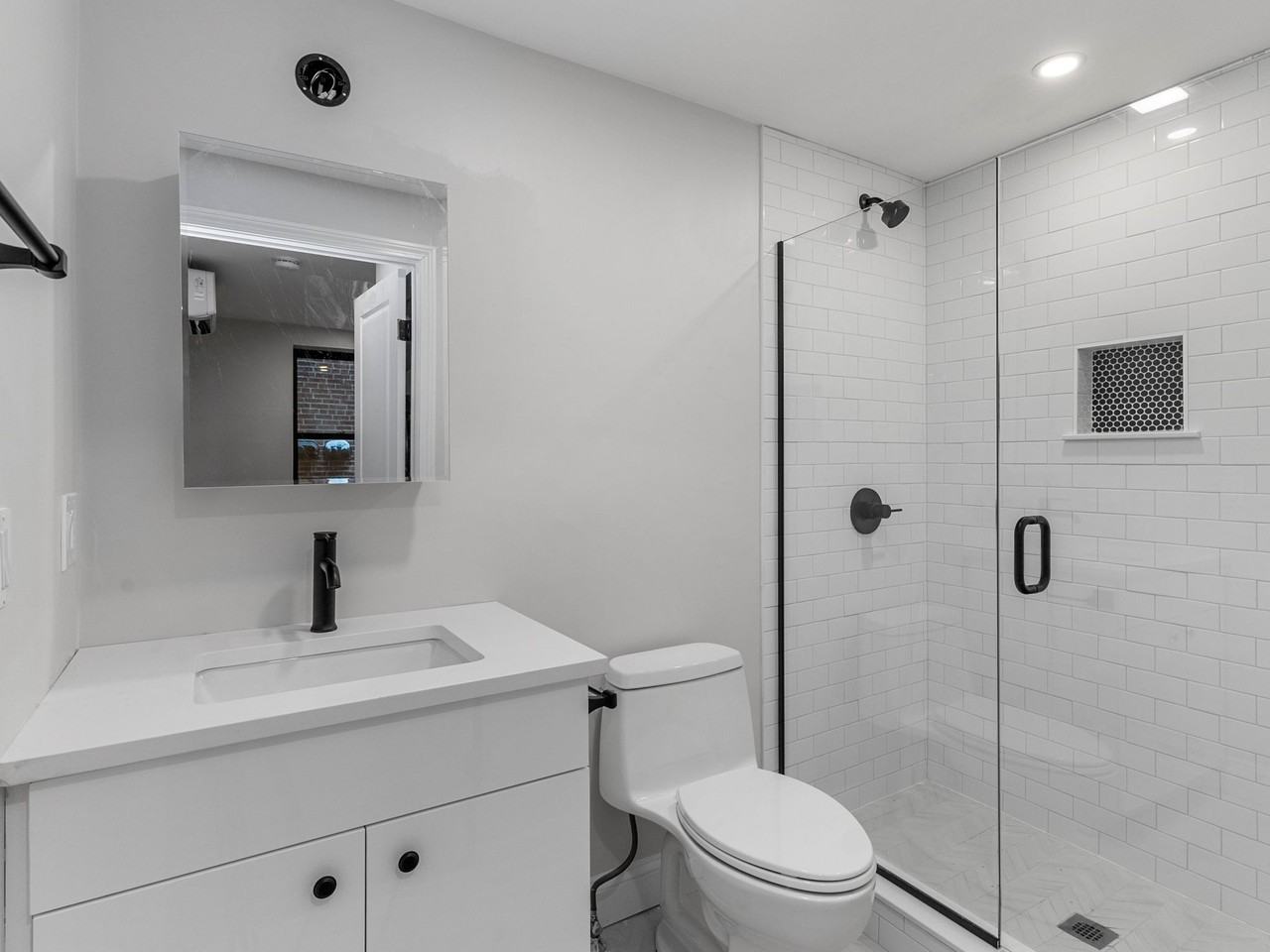 7 Hull St #1 - Photo 4 of 11