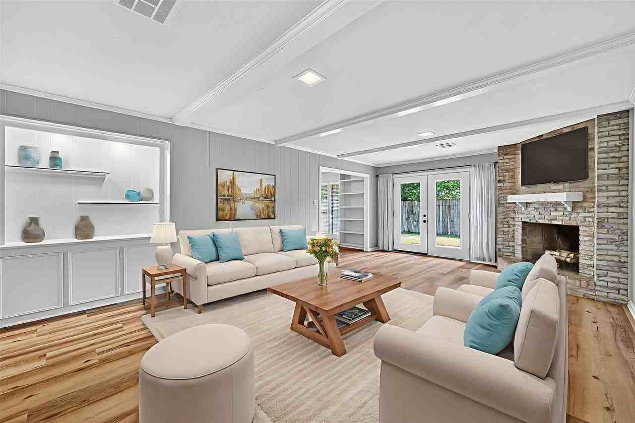 2107 Briargreen Dr - Photo 3 of 42