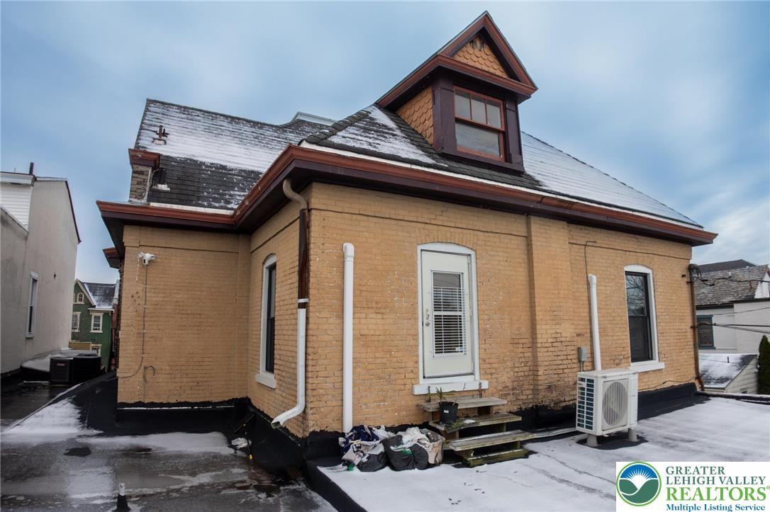 316 W Broad St ##2 - Photo 4 of 15