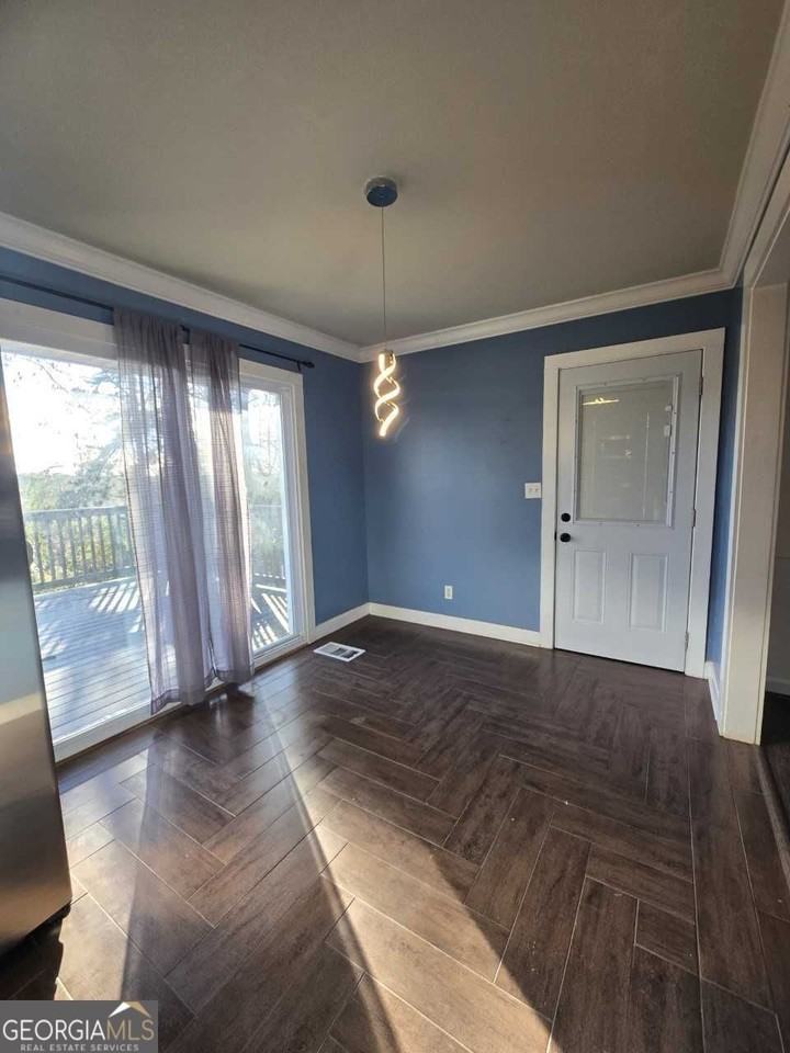 707 Melrose Dr - Photo 5 of 22