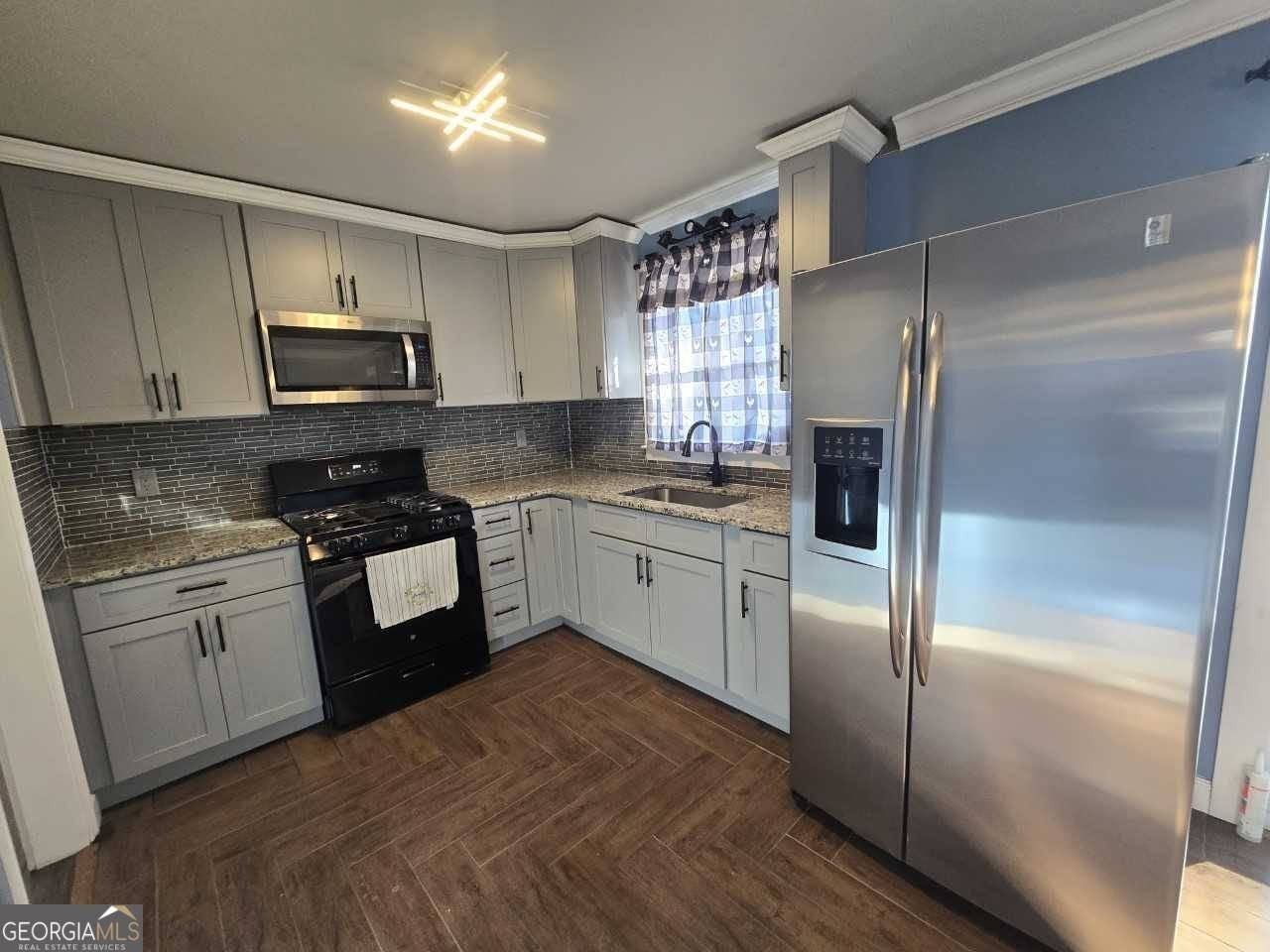 707 Melrose Dr - Photo 6 of 22