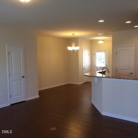 111 Tuftin Dr - Photo 4 of 20