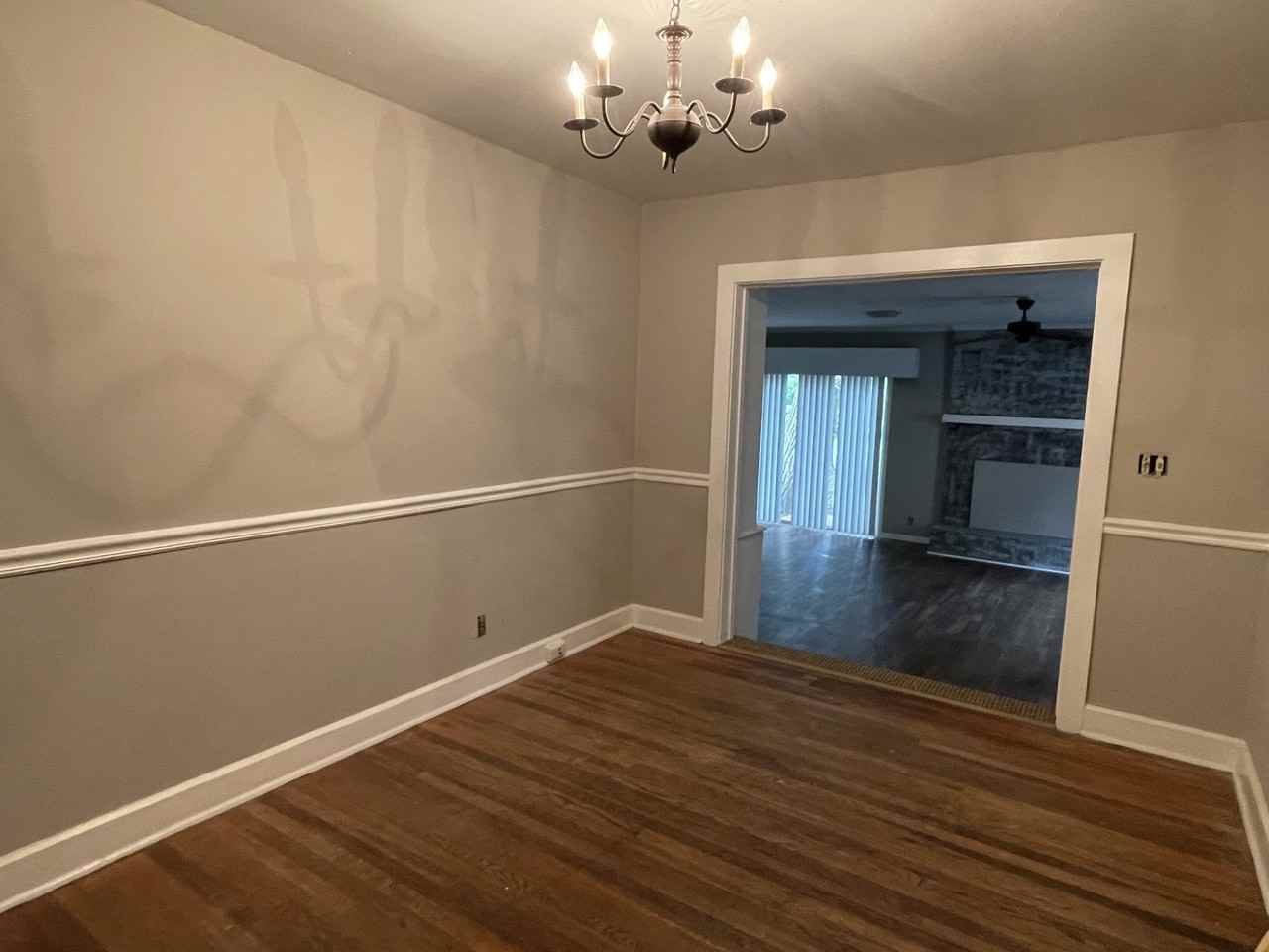 910 Ewing Blvd - Photo 4 of 14