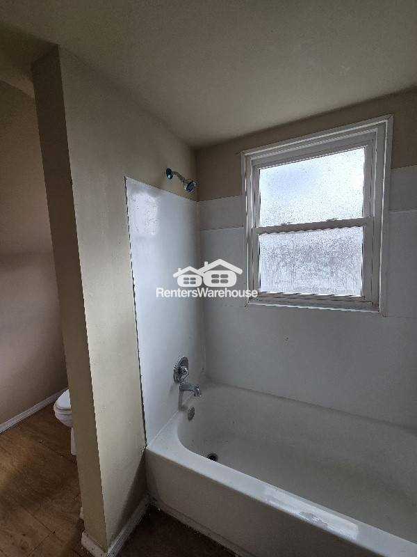 8711 Alva Ave - Photo 4 of 28