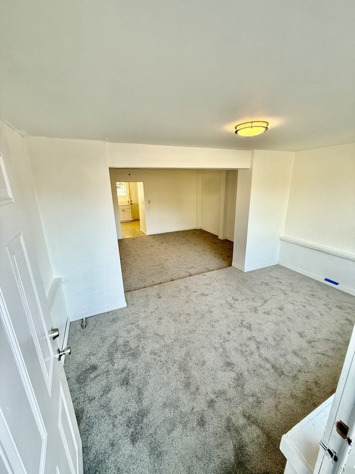 874 21st Ave S #2 - Photo 3 of 16