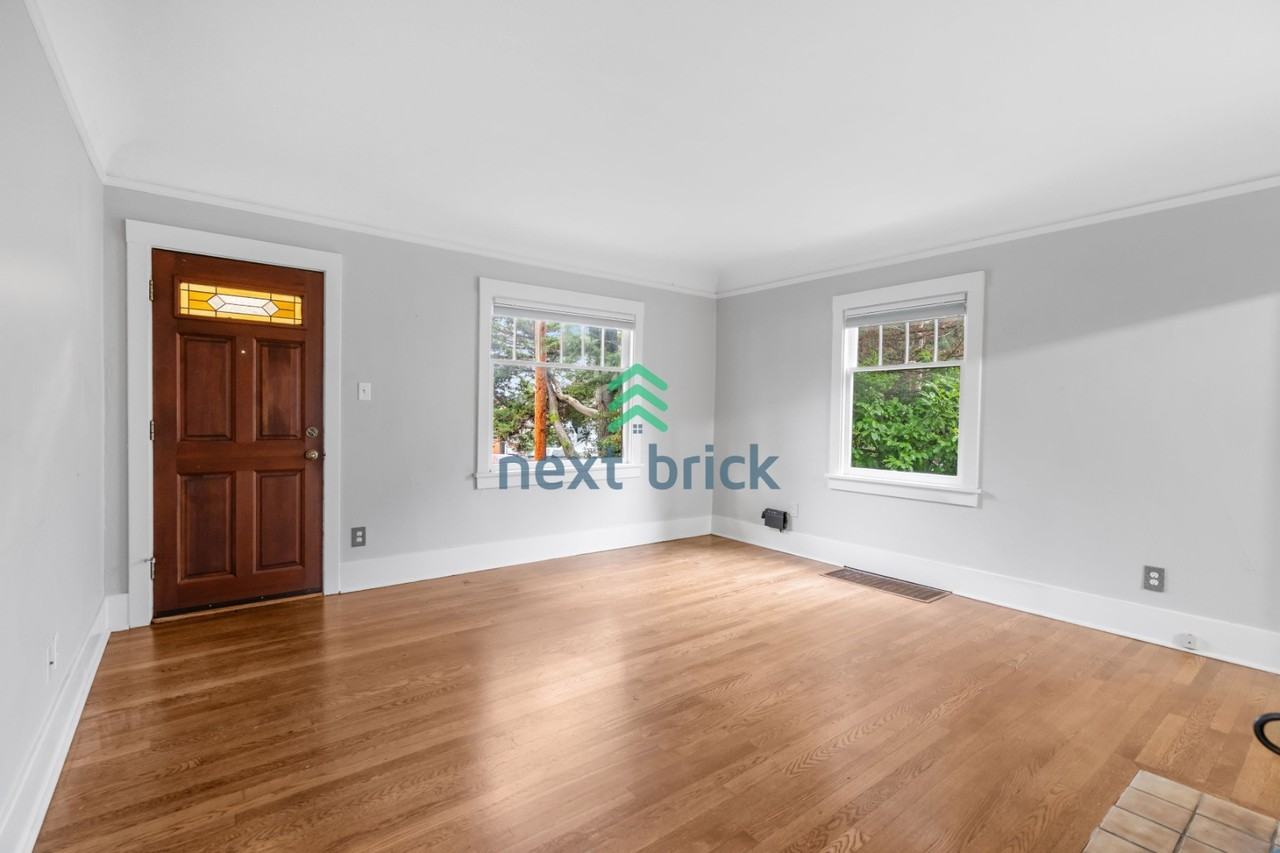 905 N 103rd St - Photo 5 of 29