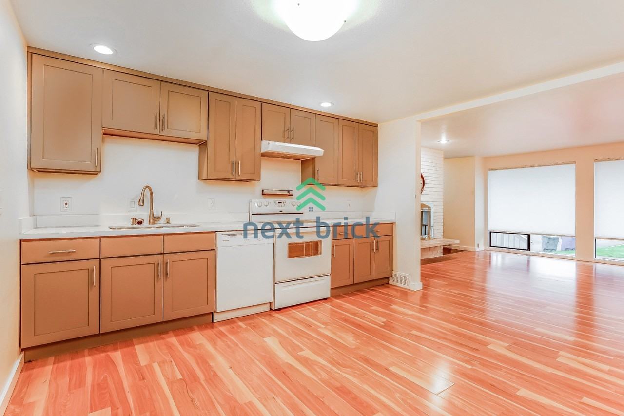 422 145th Ave Ne #B - Photo 6 of 21