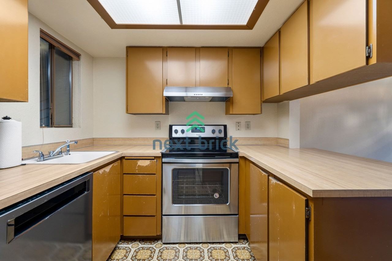 4810 200th St Sw #D301 - Photo 2 of 30